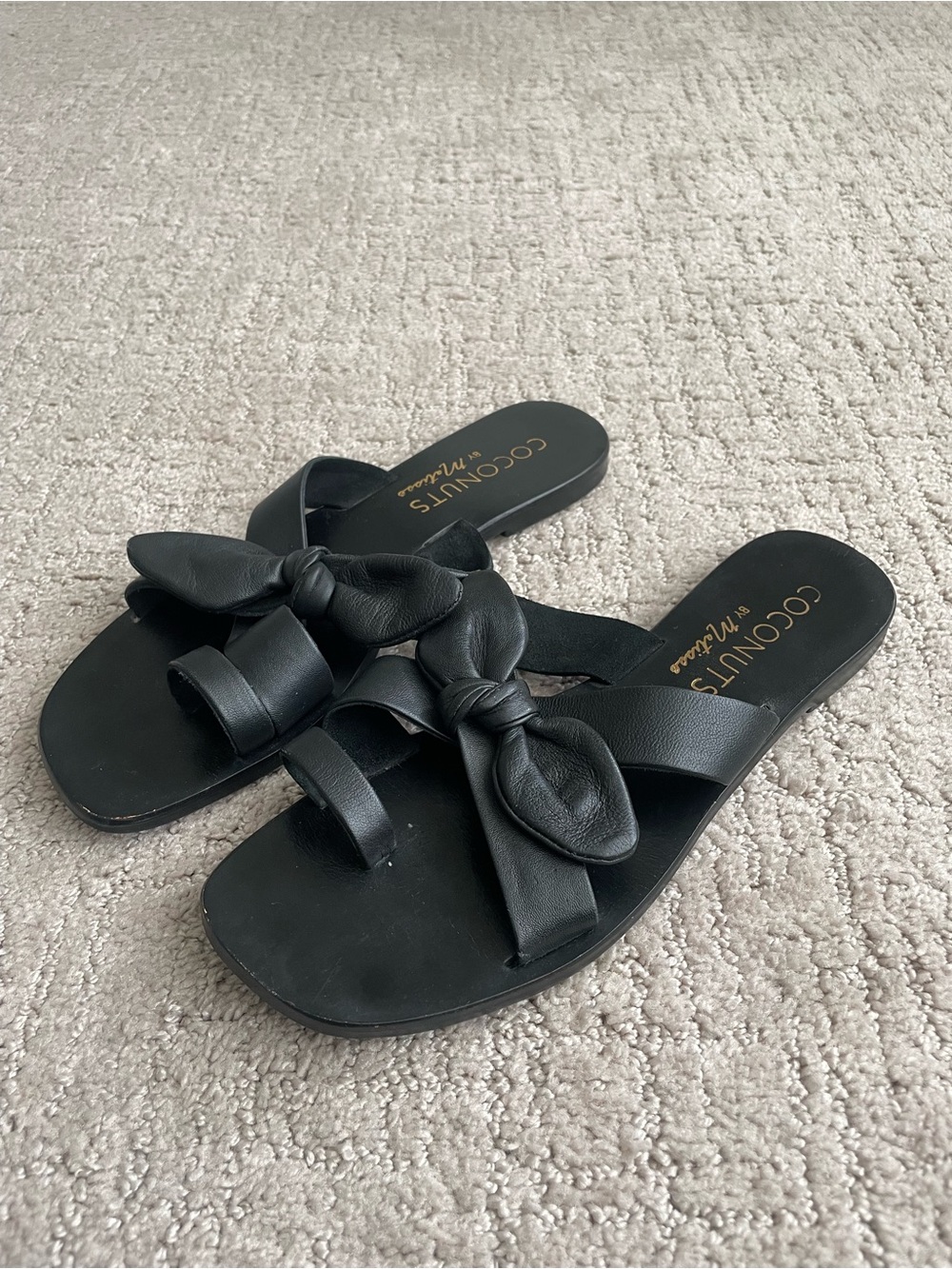 Coconuts by Matisse Black Knot Bow Slide Sandals